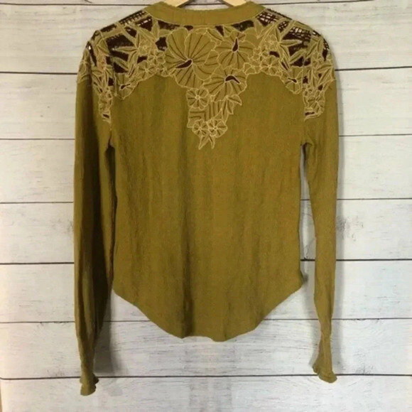 Free People Easy Breezy Henley Lace Back Boho Long Sleeve Thermal T-Shirt XS - Picture 3 of 6